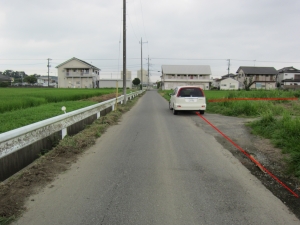 北　接道　東（駅）方向