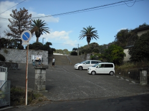 勝浦小学校　約850m