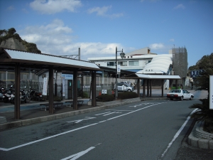 JR外房線「勝浦」駅　約1100m