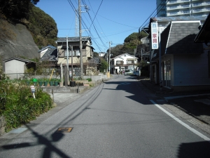 西方向から南接道