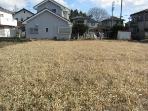 敷地　東方向を見る