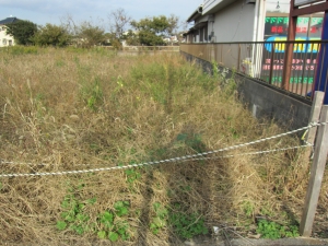 東南側　隣地境界付近