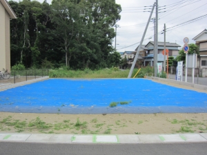 南　接道より北方向を見る