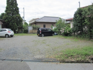 接道より　敷地　南西方向を見る