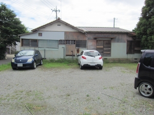 接道より　敷地　南方向を見る