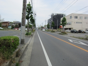 南　接道（歩道付）幅員16ｍ　東方向