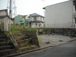 北東方向から敷地