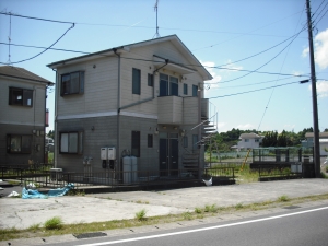 北東から建物