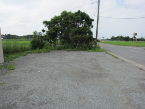 店舗より　敷地北側　駐車場の様子