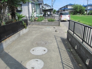 駐車場　横入れ