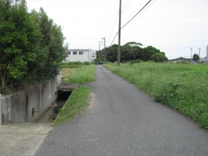 東側　接道　北方向