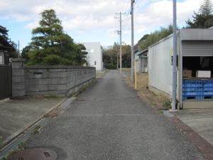 東側　接道　北方向