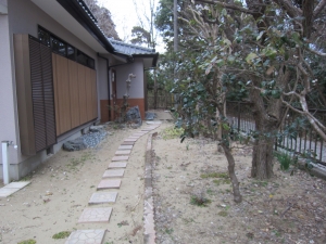 敷地　南側の様子　東方向