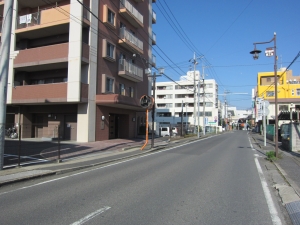 東南　接道　駅方向